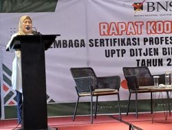 Diskusi Panel di Rakor BNSP Jakarta: Kebijakan Baru untuk Akselerasi Sertifikasi Kompetensi Tenaga Kerja