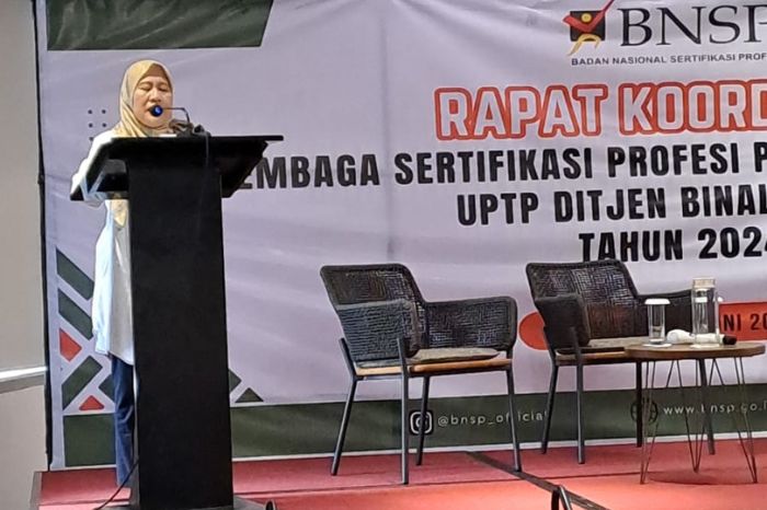 Diskusi Panel di Rakor BNSP Jakarta: Kebijakan Baru untuk Akselerasi Sertifikasi Kompetensi Tenaga Kerja